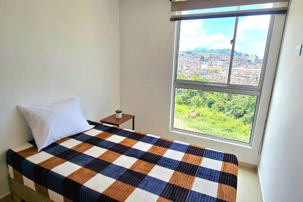 Sobre Panamericana Cerca A Aeropuerto & Expoferias * Manizales